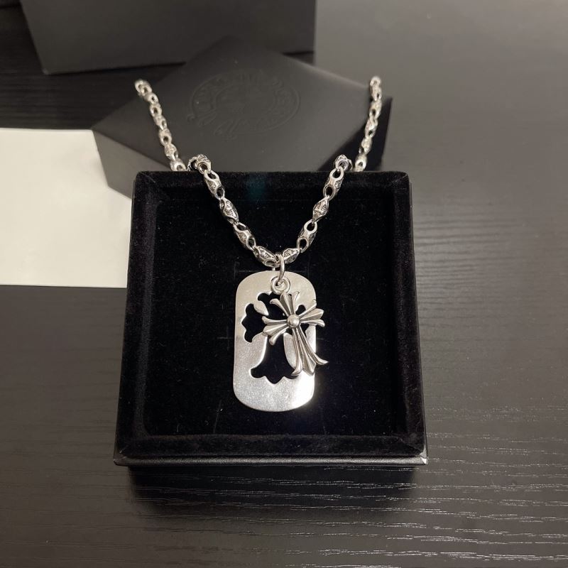 Ch**me He**ts necklaces